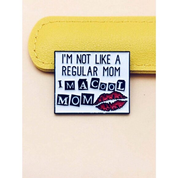 1pc Unique Enamel Pin Brooch For Women Suitable For Bags And Accessories - Picture 2 of 5